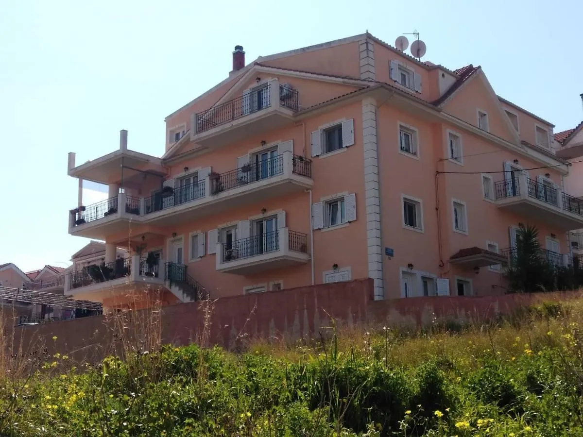 Alkithea, Cozy Apartment With Amazing Sea View 阿尔戈斯托利翁 0*,  希腊