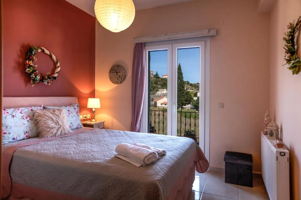 Alkithea, Cozy Apartment With Amazing Sea View 阿尔戈斯托利翁 0*,  希腊